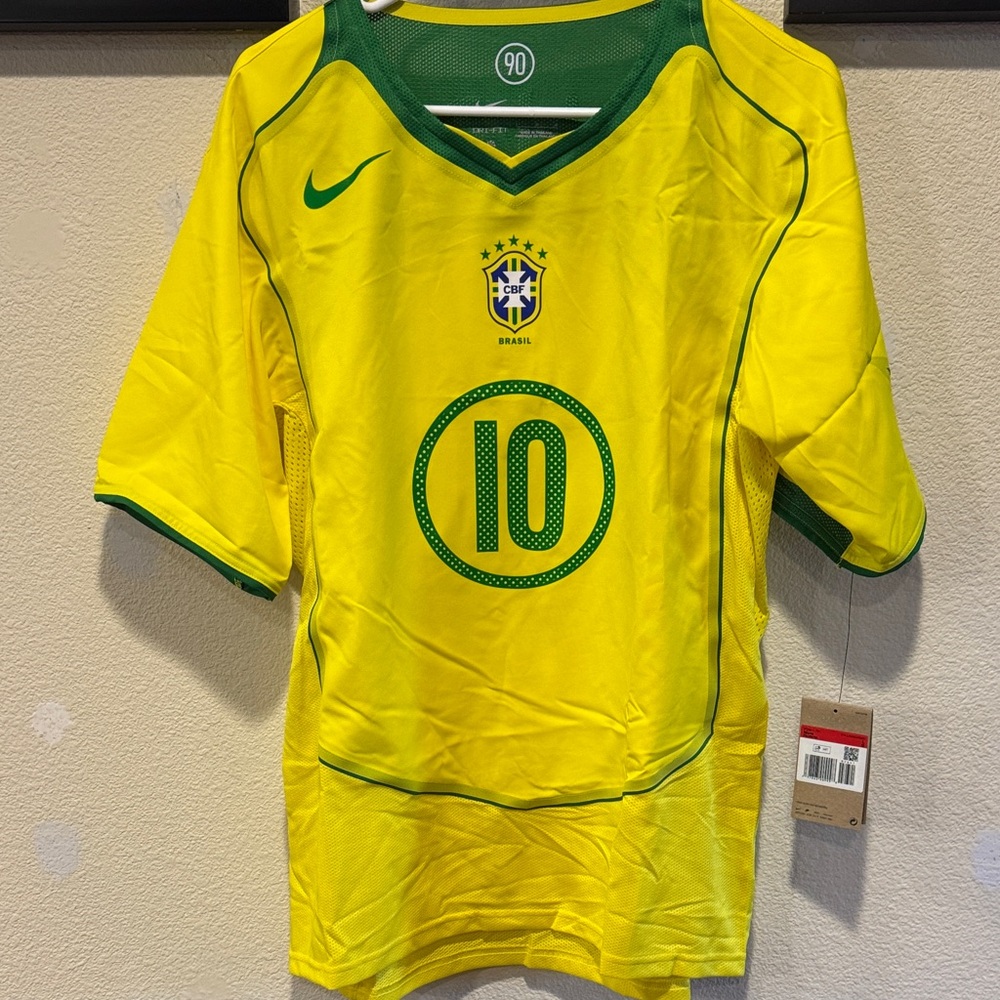 Nike Brazil National Team Jersey Yellow and Green Reissue 2006 Ronaldinho Large